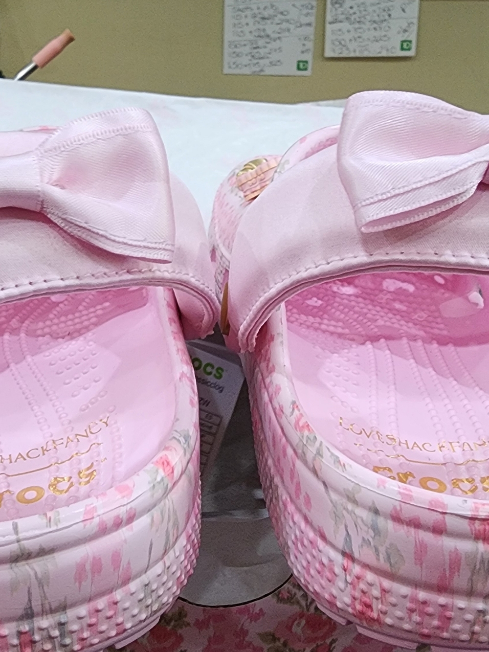 CROCS Pink Floral Pattern Clogs with Charms - Picture 5 of 9